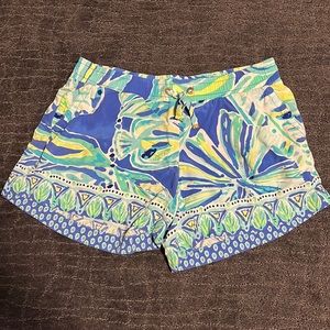 Lilly Pulitzer Linen Shorts. Size extra small